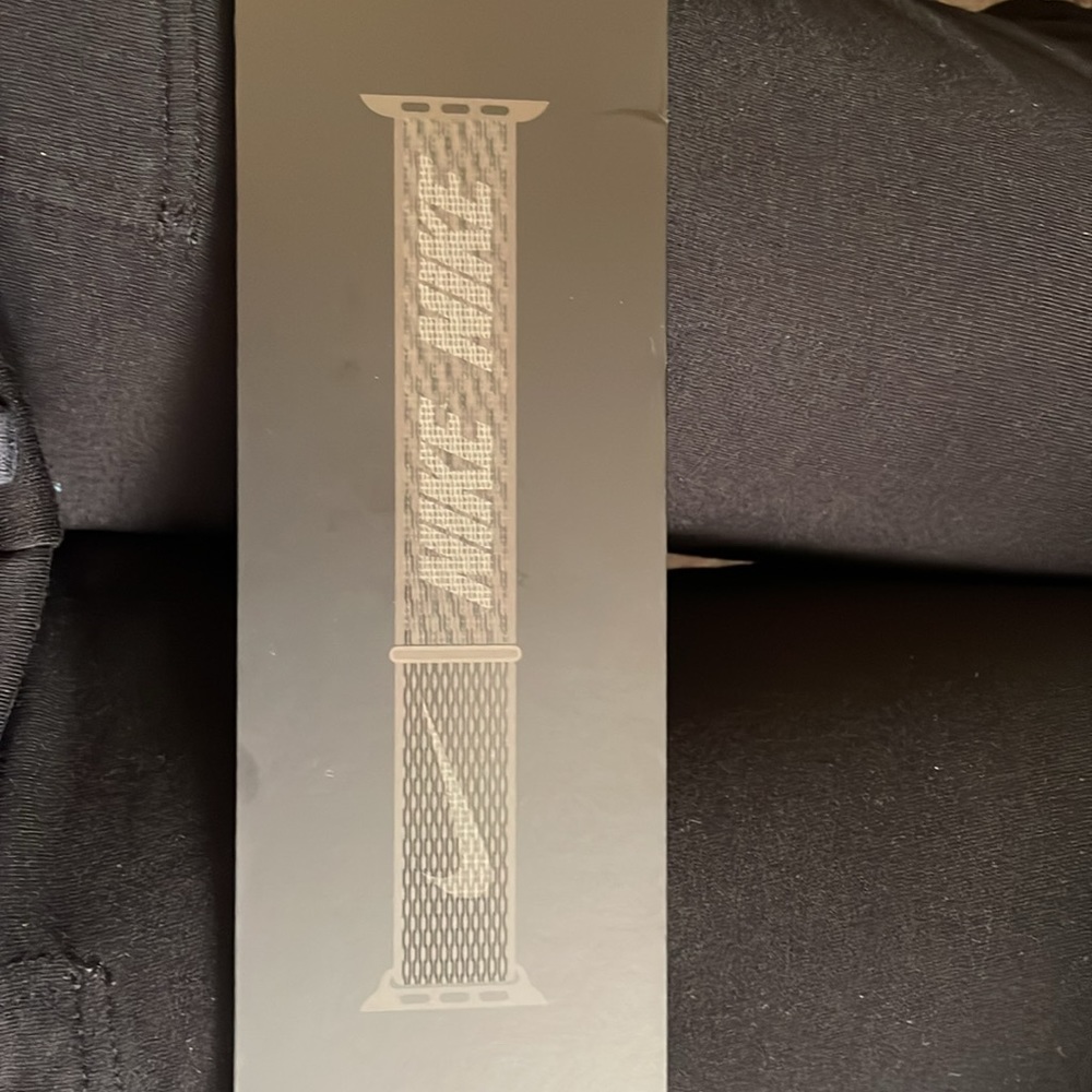 NIKE Apple Watch band in Cargo Khaki 40/41 mm